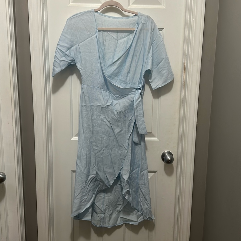 Short sleeved duster size medium
